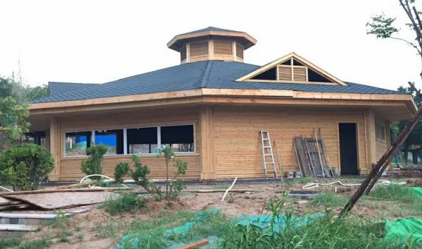 防腐木和碳化木兩種不同的材料有什么區(qū)別？